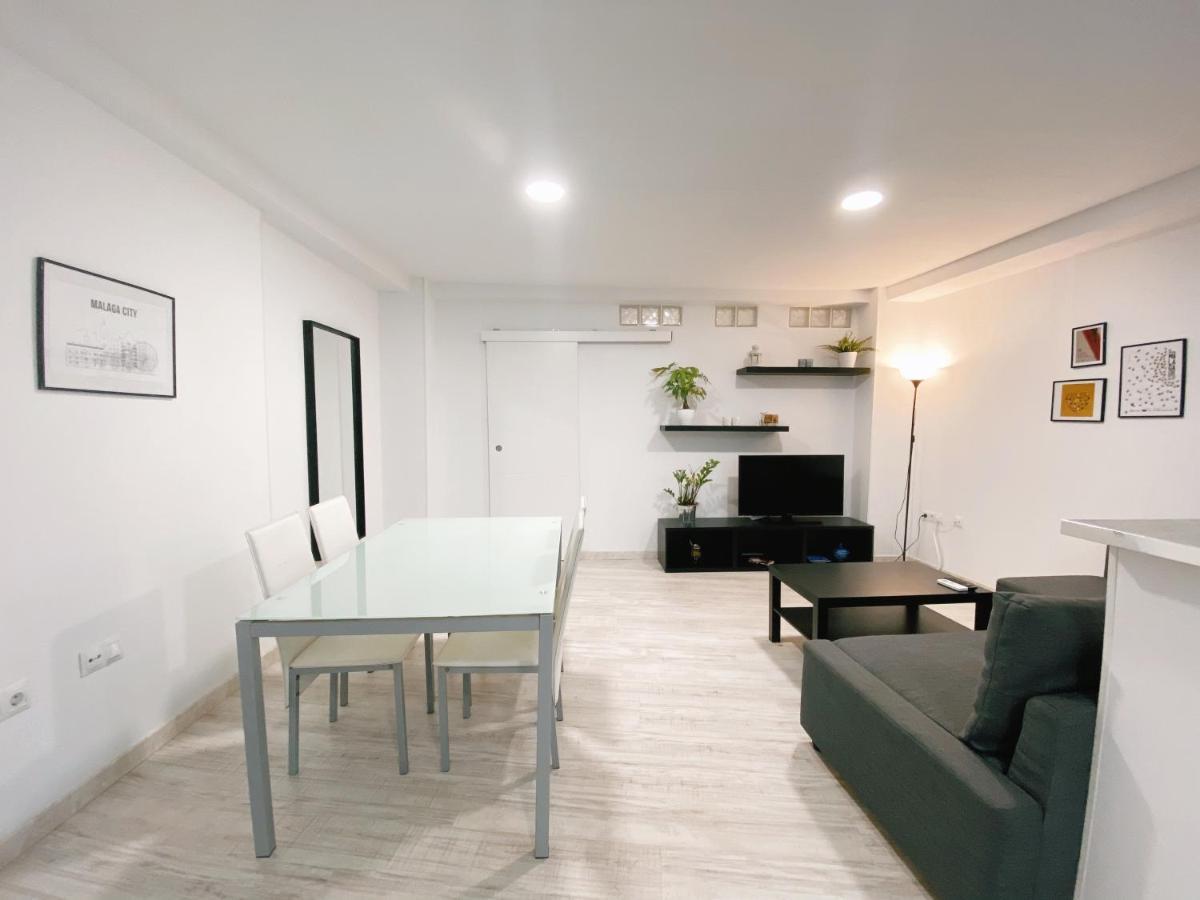 Gmc Turistics - Great Apartment For Groups & Families Малага Экстерьер фото
