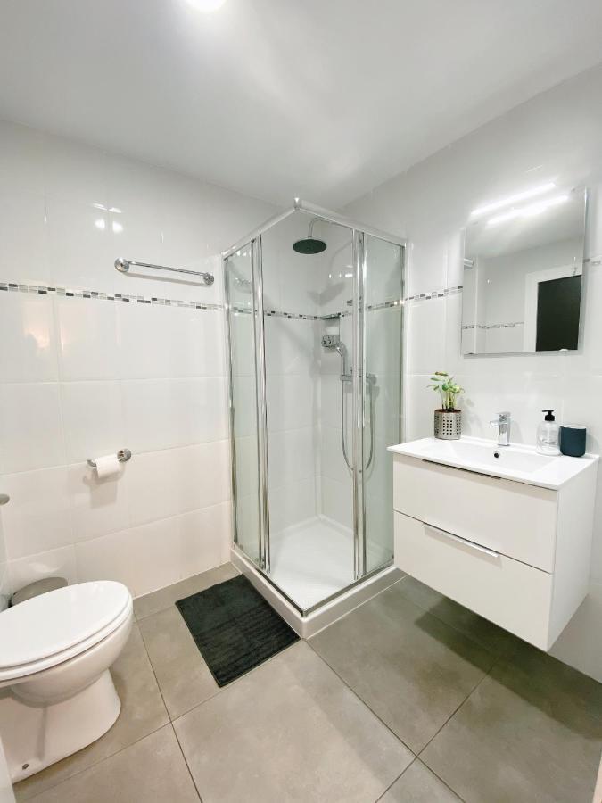 Gmc Turistics - Great Apartment For Groups & Families Малага Экстерьер фото