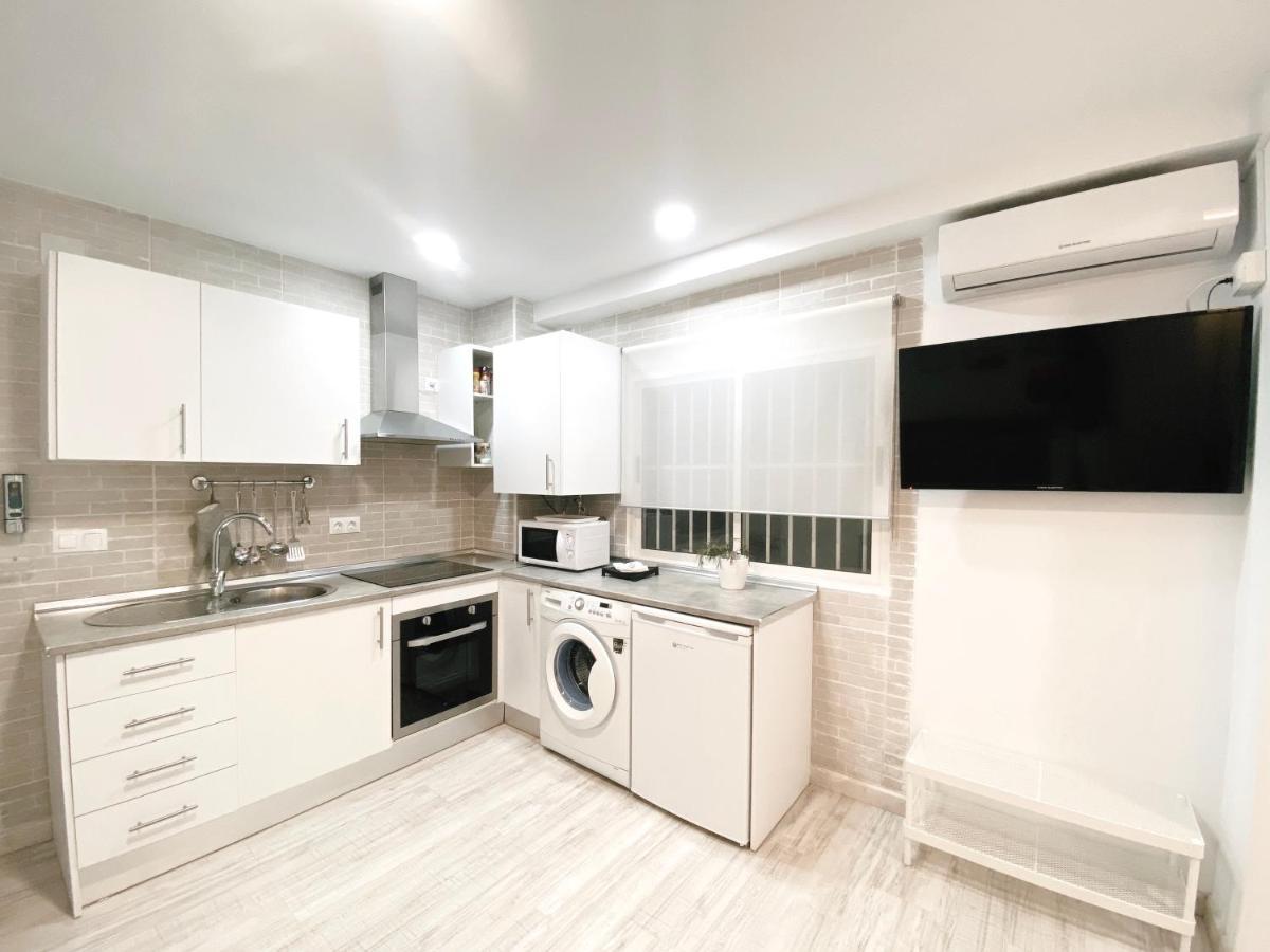 Gmc Turistics - Great Apartment For Groups & Families Малага Экстерьер фото